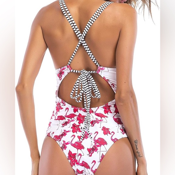 Cupshe flaming & flowers Free To Fly Print One-piece Swimsuit white pink L NWT - Picture 3 of 12